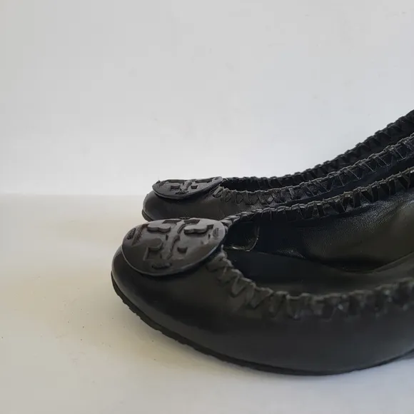 Tory Burch Womens 8 Black Leather Whipstitch Low Profile Wedge Shoes