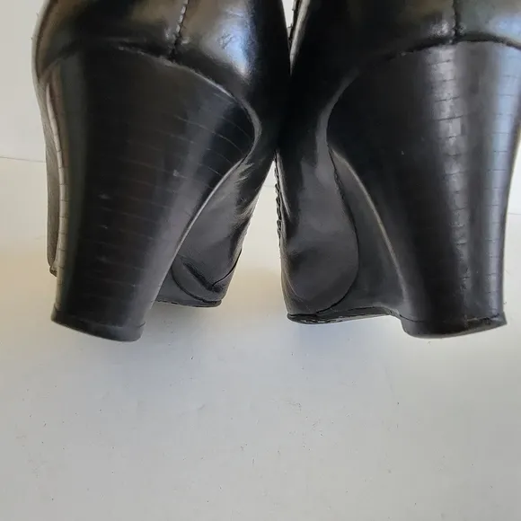 Tory Burch Womens 8 Black Leather Whipstitch Low Profile Wedge Shoes