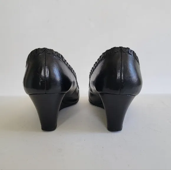 Tory Burch Womens 8 Black Leather Whipstitch Low Profile Wedge Shoes
