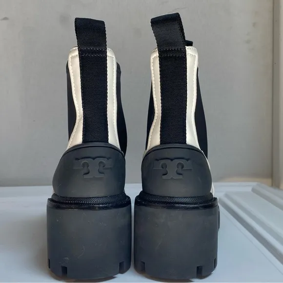Tory Burch Women's Chelsea Lug Sole Ankle Boots new size 6