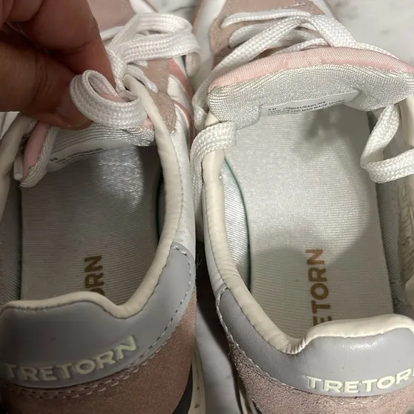 Tretorn Size 8 M RAWLINS Blush Sneakers Women's Shoes White and Pink Sneakers
