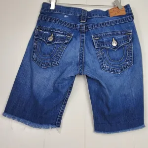True Religion button fly factory distressed raw hem bermuda shorts size 27