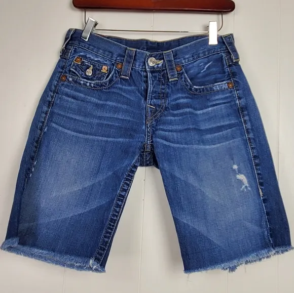 True Religion button fly factory distressed raw hem bermuda shorts size 27