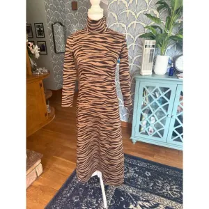 Tuckernuck Tiger Striped Elley Dress Sz. XXS