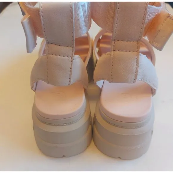 UGG Ashton Strappy Chunky Platform Leather Sandals Womens Size 11 Rosie Beige