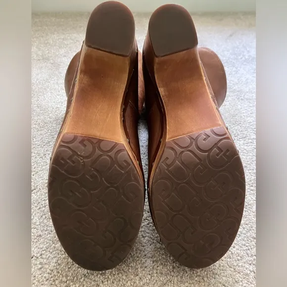 UGG Australia Lynnea brown leather boot sheepskin lined heels versatile chic 7