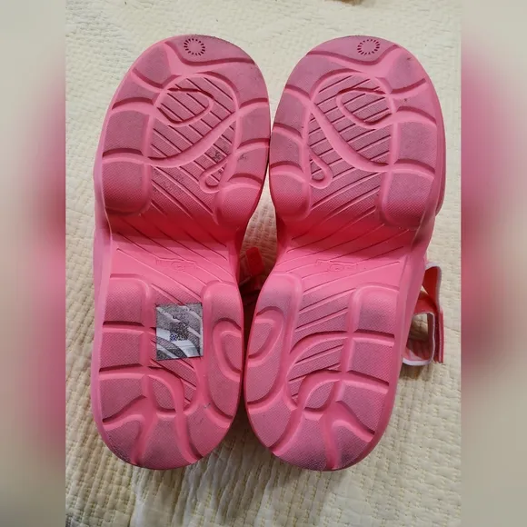 UGG Aww Yeah Platform Slide Sandals Size 9