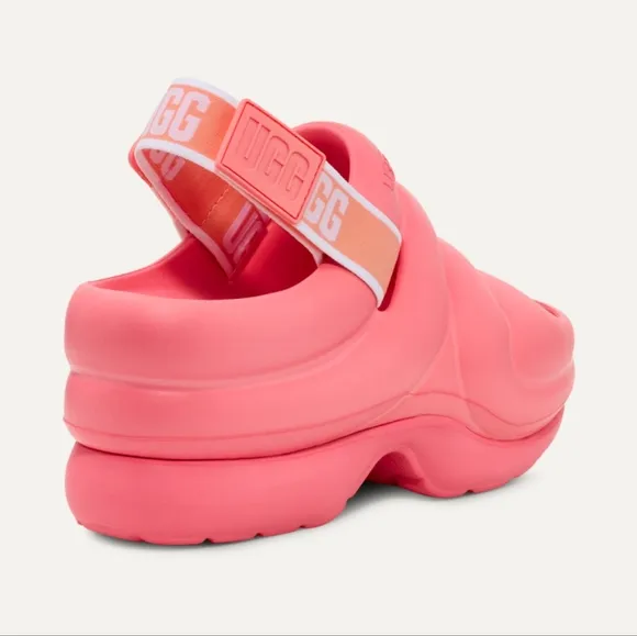 UGG Aww Yeah Platform Slide Sandals Size 9