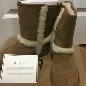 Ugg Boots  W Carter