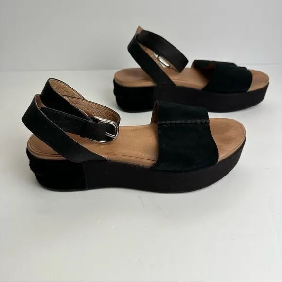 UGG Chapala Sandals Women's EU 39.5 or US 8.5 Suede Leather Black Platform