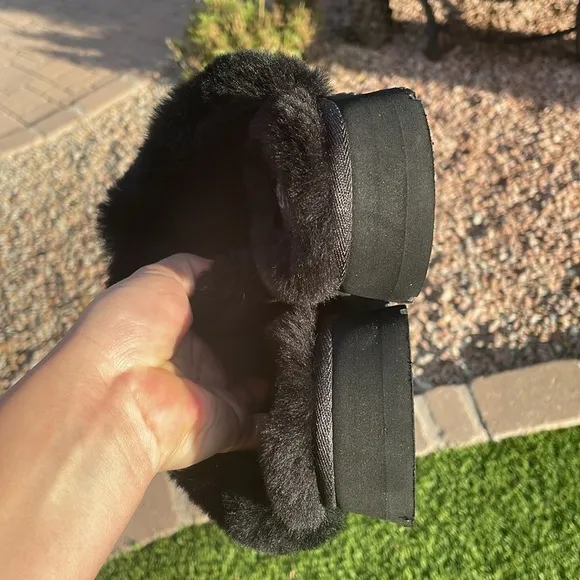 UGG Disquette Slipper!