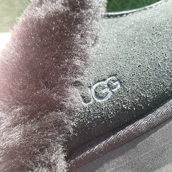 UGG Disquette Slipper!
