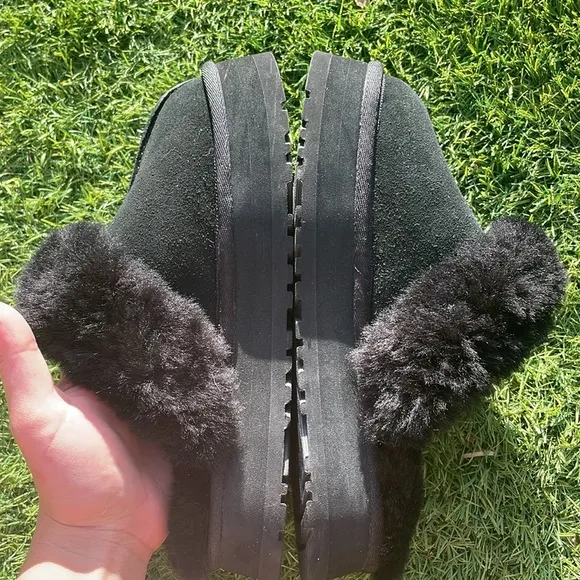UGG Disquette Slipper!
