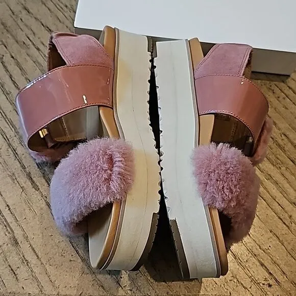 UGG le fluff size 7.5 platform sandals pink excellent condition