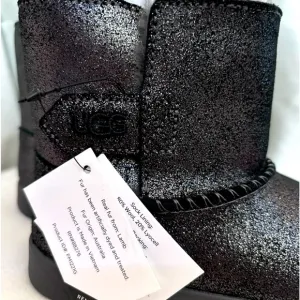 UGG T Keelan Metallic Glitter Boots (Size 10, Black) - Stylish &amp; Brand New!