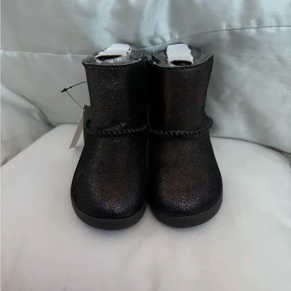 UGG T Keelan Metallic Glitter Boots (Size 10, Black) - Stylish &amp; Brand New!