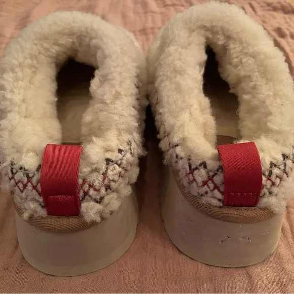 UGG Tazz Platform Sherpa Shoes