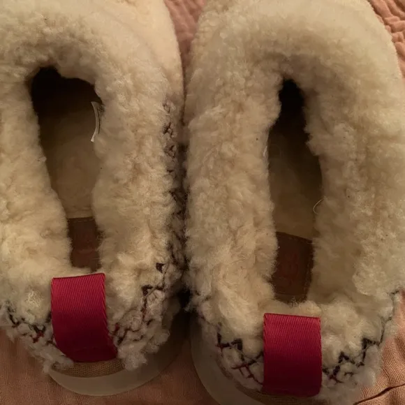 UGG Tazz Platform Sherpa Shoes