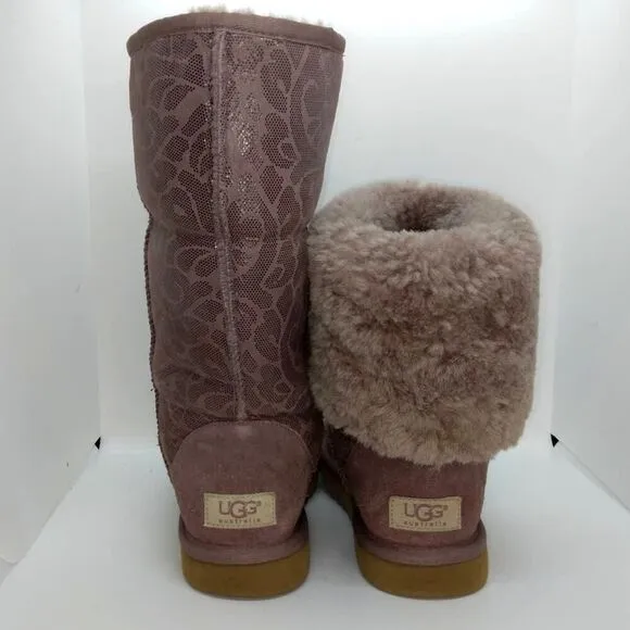 UGG Australia Vintage Women's Pre-owned Purple Sheepskin Boots - sz. 6  RARE!!