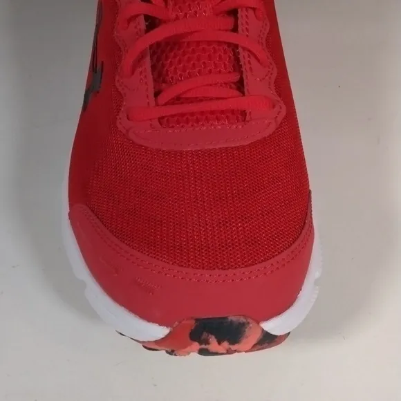 Under Armour Charged Assert 10 Red Athletic Running Shoes Size 11 Gym Athleisure