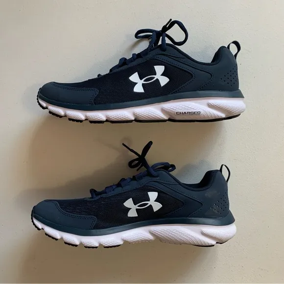 Under Armour Size 11 Charged Assert Athletic Shoes in Blue &amp; White