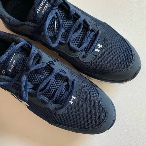Under Armour Size 11 Charged Assert Athletic Shoes in Blue &amp; White
