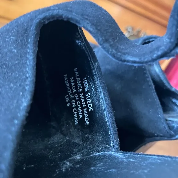 UNIF Black Suede Women's Platform Heels Sz 6