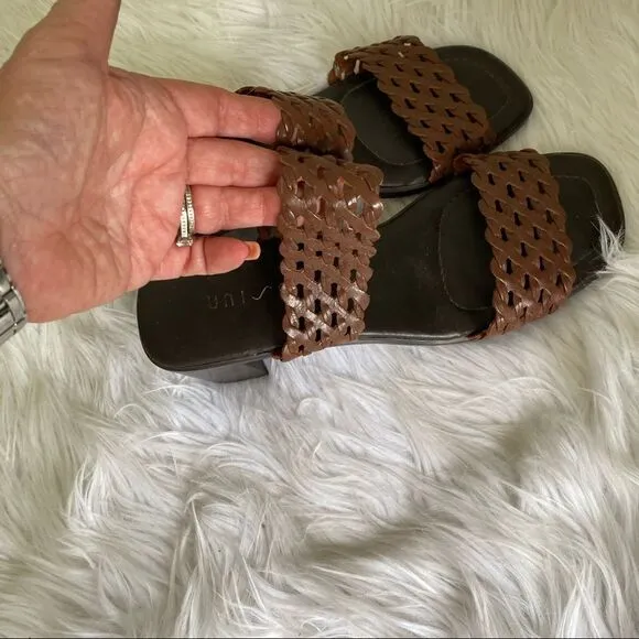 UNISA brown braided leather straps square open toe block heel sandals 7