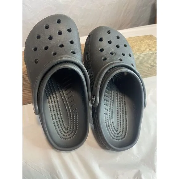 Unisex Genuine Kids Crocs- Black Classic Clog- Says J 3‎ On The Bottom