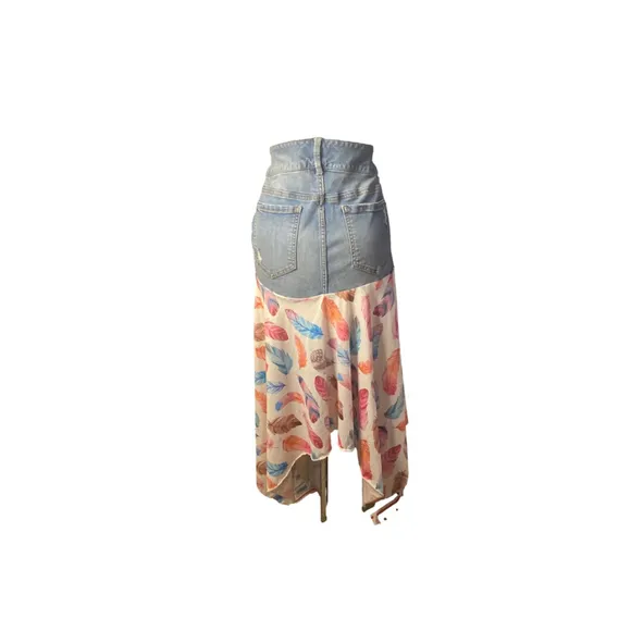 Upcycled Torrid Sharkbite Denim Skirt 18R Blue White Feather Print
