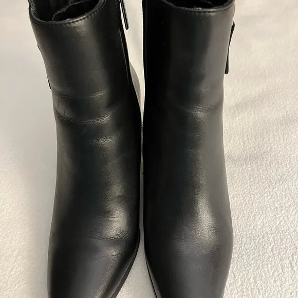 Valdini Leather Ankle Boots Size 7
