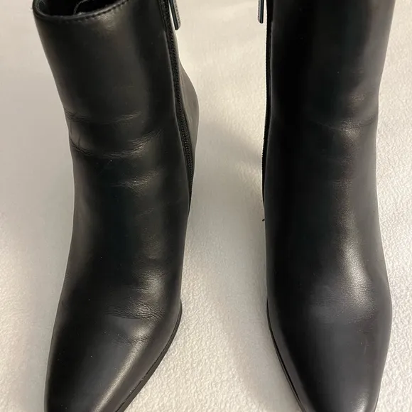 Valdini Leather Ankle Boots Size 7