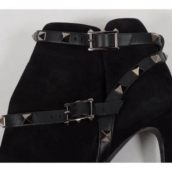 Valentino rockstud sz 35 US 5 shoes ankle boot bootie black suede
