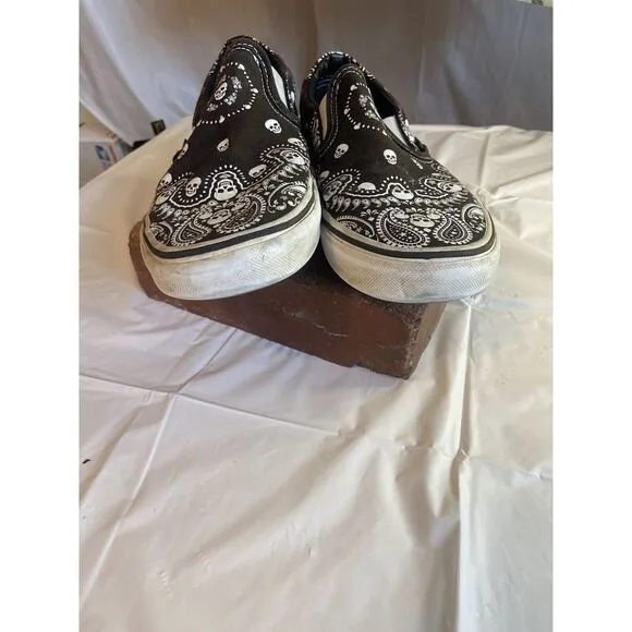 VANS Bandana Classic Slip-On Skate Shoes‎ Sneaker Skull VN0A33TBD9S Men 10-W 8.5