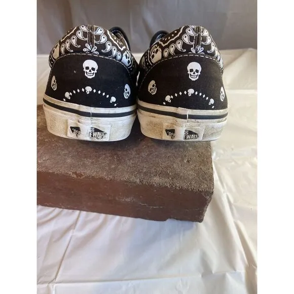 VANS Bandana Classic Slip-On Skate Shoes‎ Sneaker Skull VN0A33TBD9S Men 10-W 8.5