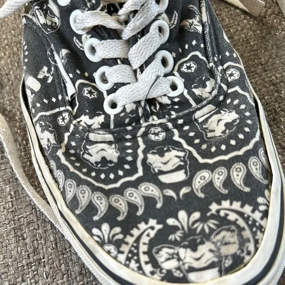 Vans Black and White Star Wars Patterned Men's Shoes Size 10