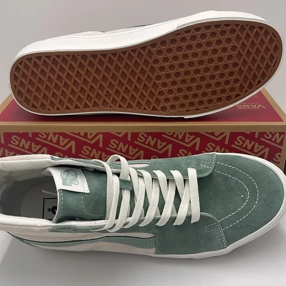 Vans Men's High-Top Sneakers - Green and White Sk8-HiPig Suede Iceberg Green