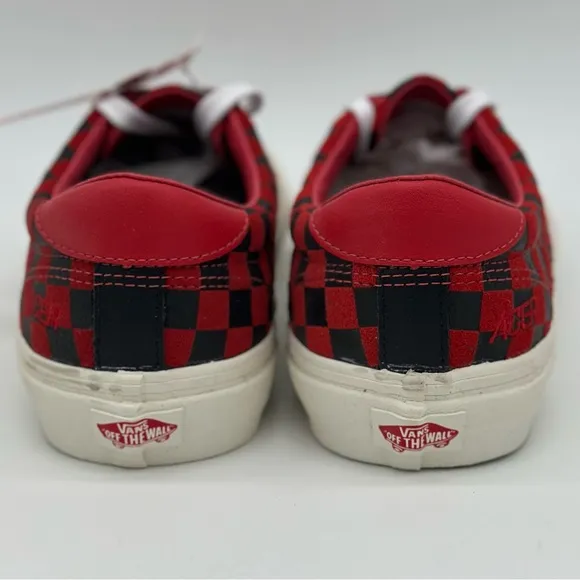 Vans Men's Red and Black Checkered Sneakers