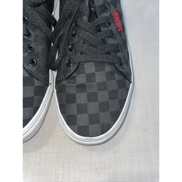 Vans Men’s Skateboard Shoes Size 8 M Black Checkerboard Athleisure Athletic