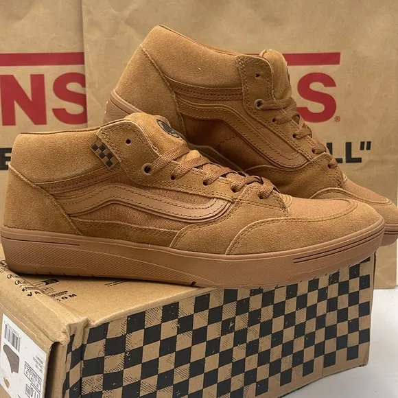 Vans Men's Tan Suede Sneakers Zahba MidBrown/GumVN000CBSB7G