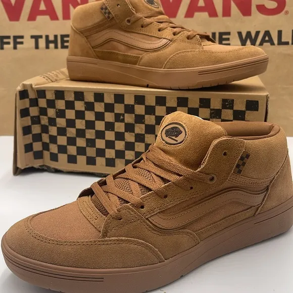 Vans Men's Tan Suede Sneakers Zahba MidBrown/GumVN000CBSB7G