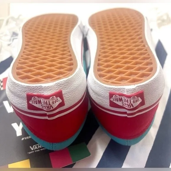 Vans Old School Custom Shoes New Size 8 Women with Extra Laces​​
