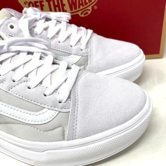 VANS Old Skool Overt CC Platform Shoes White Suede Canvas Men's Low VN0A7Q5ELGX