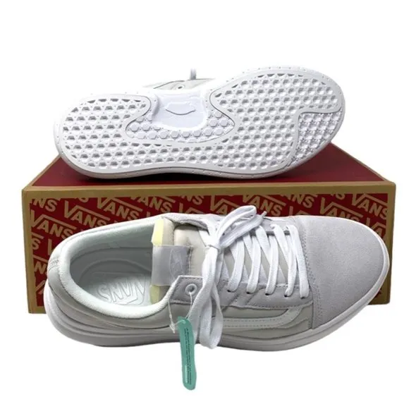 VANS Old Skool Overt CC Platform Shoes White Suede Canvas Men's Low VN0A7Q5ELGX