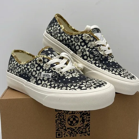 Vans WMNS Floral Black White Sneakers Authentic Vr3Trippy Floral Asphalt/Mar