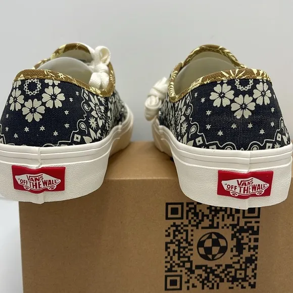 Vans WMNS Floral Black White Sneakers Authentic Vr3Trippy Floral Asphalt/Mar