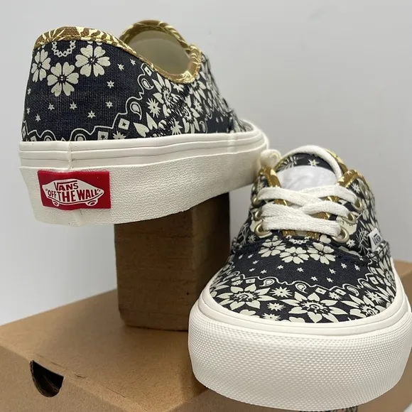 Vans WMNS Floral Black White Sneakers Authentic Vr3Trippy Floral Asphalt/Mar