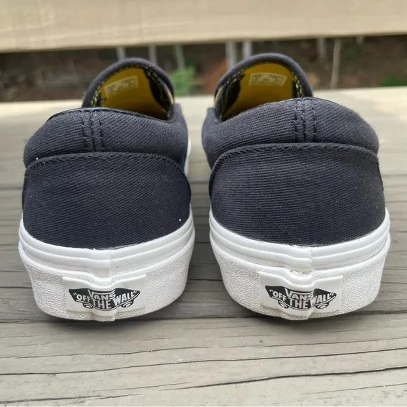 Vans x Harry Potter Hufflepuff Classic Slip On Shoes size 7
