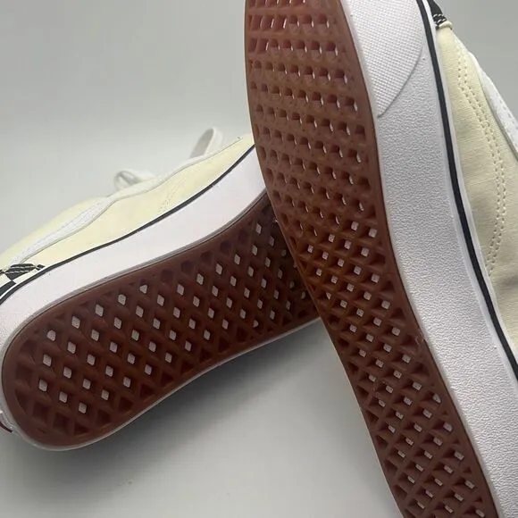 Vans Authentic comfycush “Moma” shoes- NWT-men 9.5 / women 11