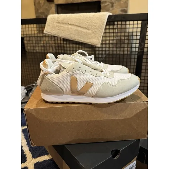 Veja Sdu Alveomesh Sneaker White Stone Size Euro 42 US 9 Mens 11 Women's
